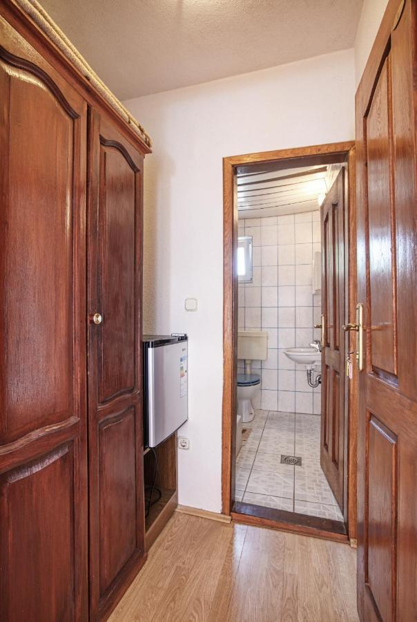 Apartments And Rooms With Parking Space Biograd Na Moru, Biograd - 6219 Dış mekan fotoğraf